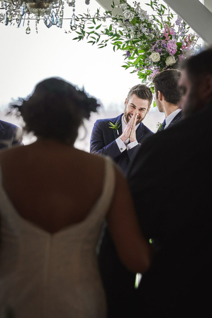 groom amazing reaction to seeing bride