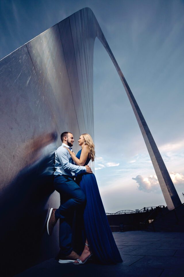 couple engagement session st louis arch