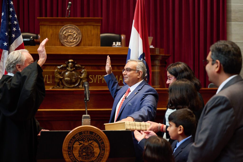 Vivek Malek being sworn in as Missouri State Treasurer